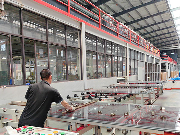 Linha de produção de acrílico.1