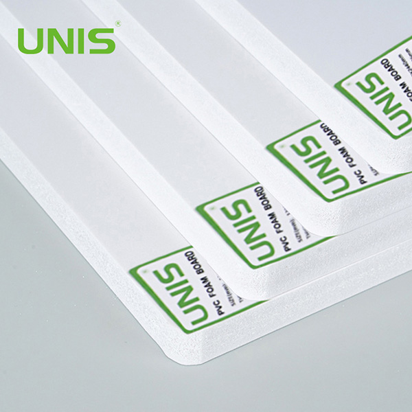 A placa da espuma do Pvc de UNIS cobre o Pvc sem chumbo 1/2' placa da espuma 8/4 pés 1/2'